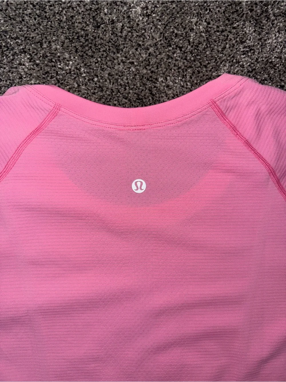 Lululemon Swiftly Tech Short-Sleeve Shirt 2.0 Hip Length Ombre Dye Strawberry